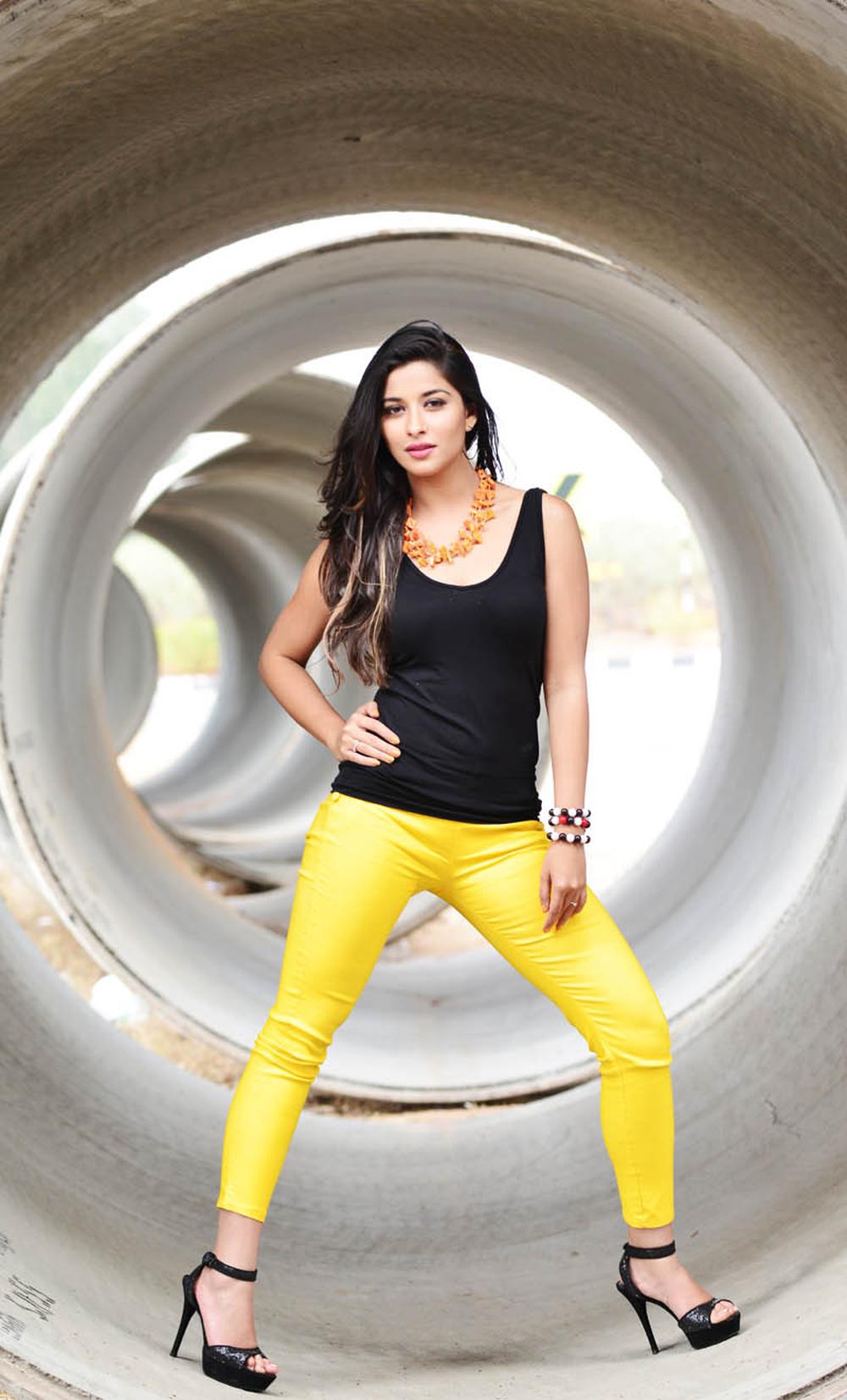 Actress Madhurima Hot Stills from Close Friends Telugu Movie 