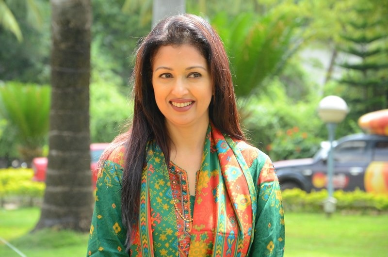 Gautami denies the rumours about her daughter