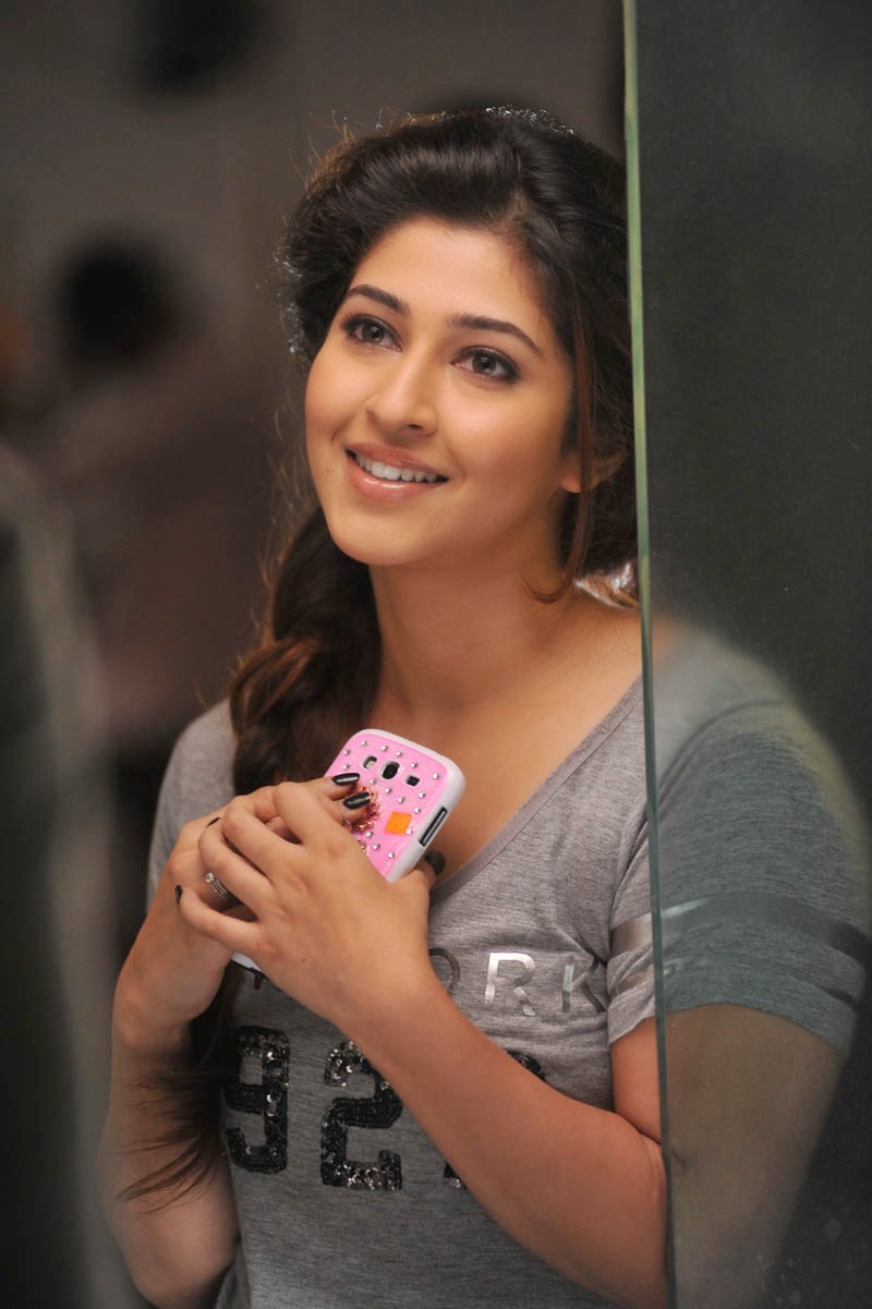 Sonarika Bhadoria Stills from Jadoogadu Telugu Movie