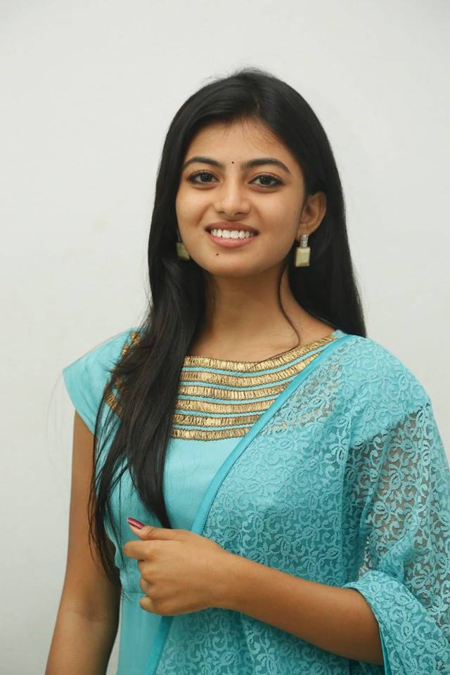 Actress Anandhi latest stills.