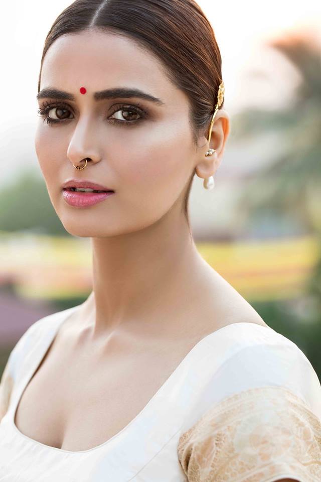 New Photoshoot Stills Of Meenakshi Dixit