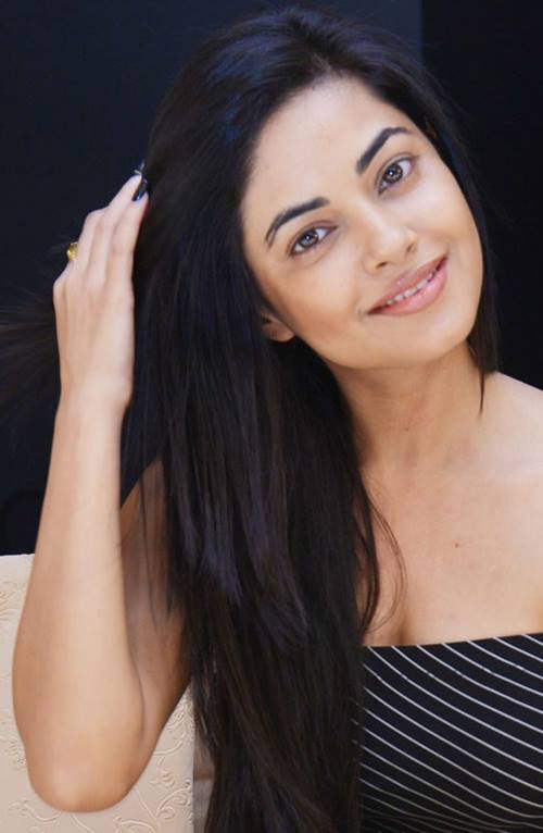 Meera Chopra New Stills.