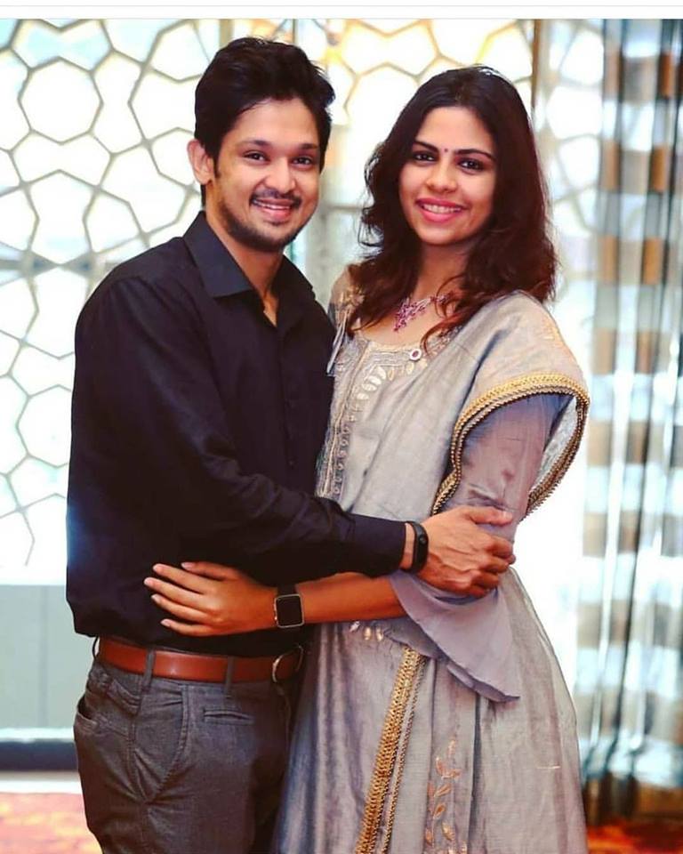 Nakul and his wife Stills.