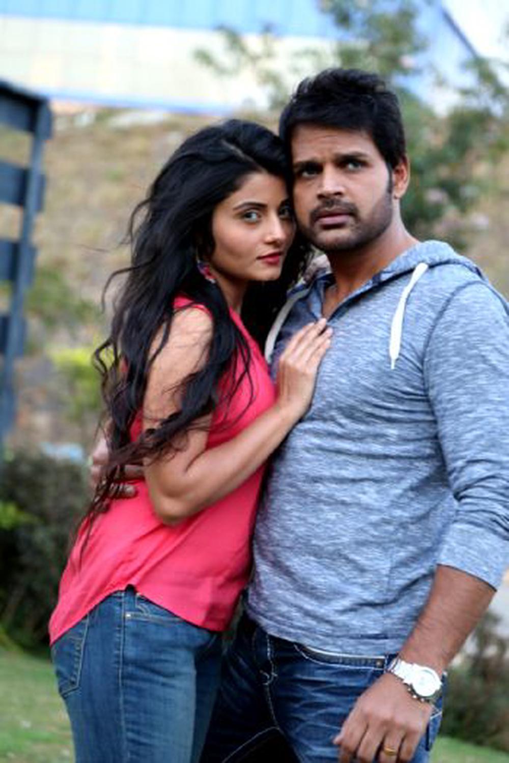 Oru Melliya Kodu Tamil Movie Stills | Shaam, Asha Bhat