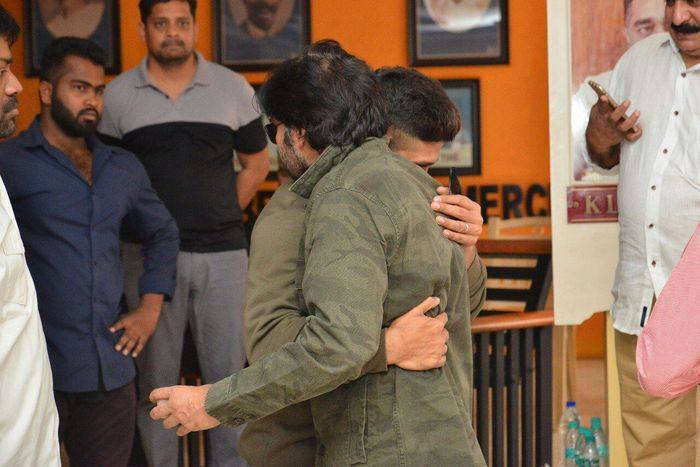Pawan Kalyan, Allu Arjun Protest at Film Chamber Stills.