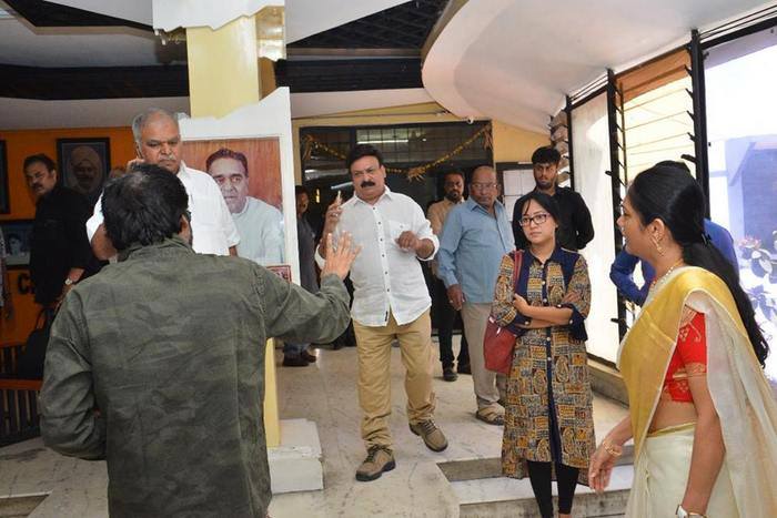 Pawan Kalyan, Allu Arjun Protest at Film Chamber Stills.