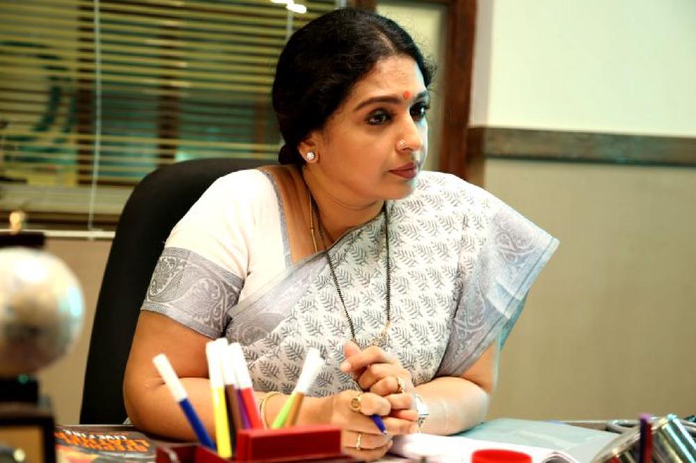 Oru Melliya Kodu Tamil Movie Stills | Seetha