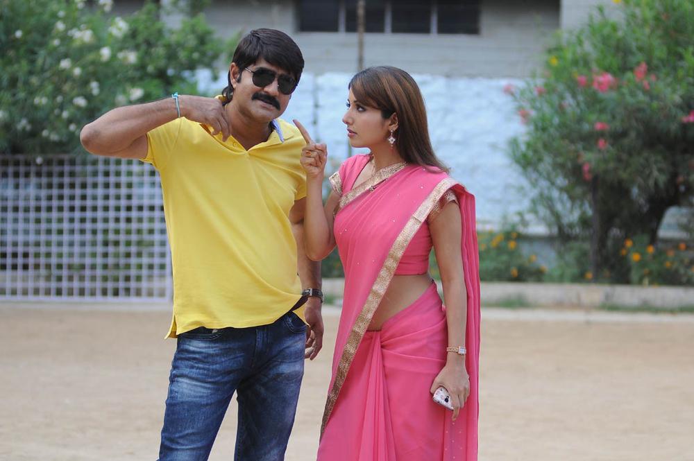 D Ante D Telugu Movie Stills | Meka Srikanth, Sonia Mann