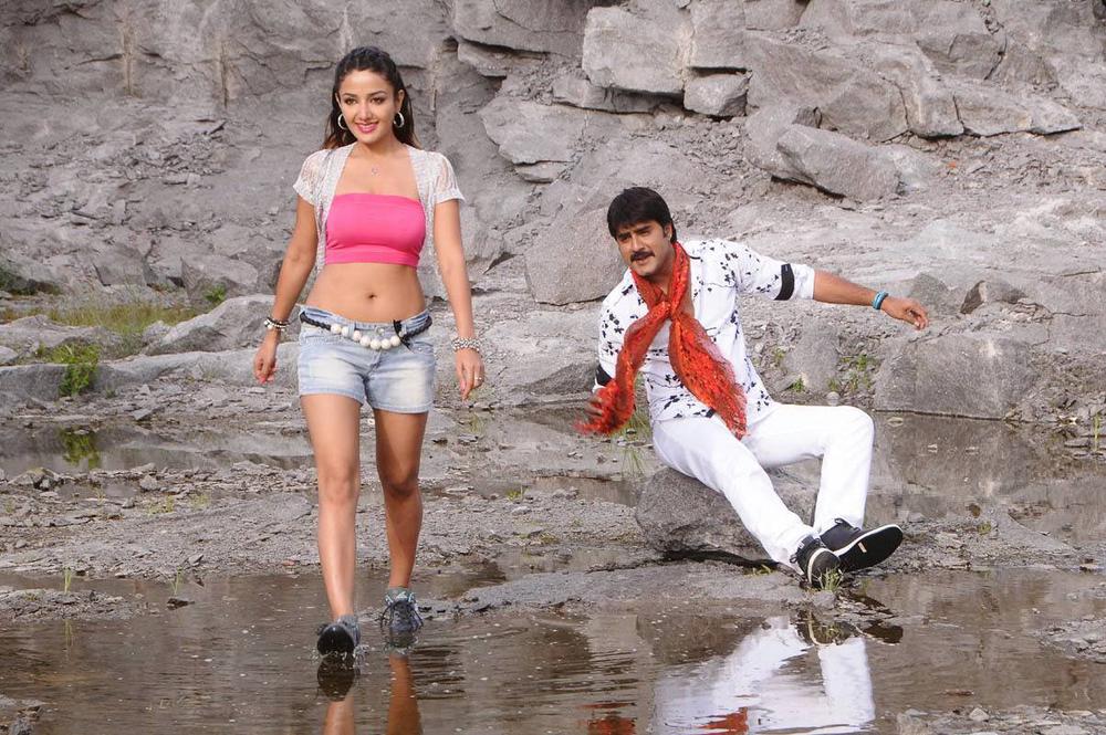 D Ante D Telugu Movie Stills | Meka Srikanth, Sonia Mann
