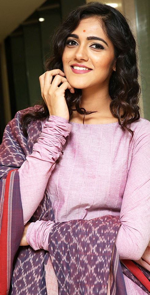 Actress Simran Choudhary New Stills.