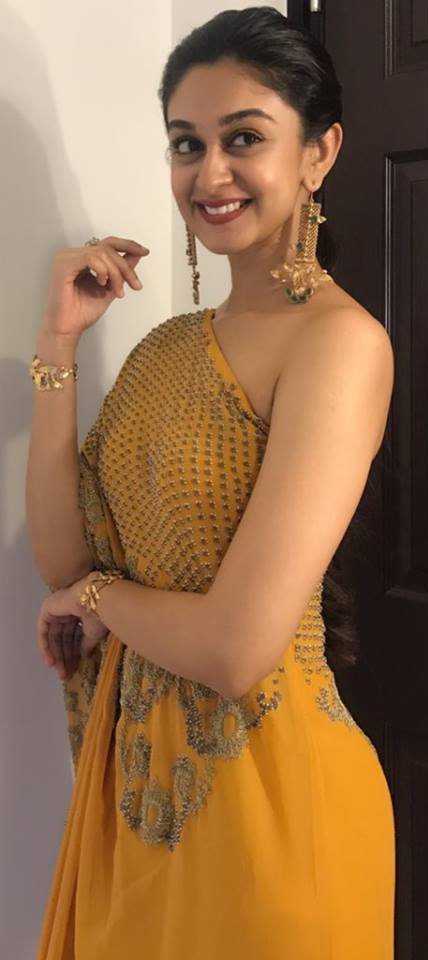 Actress Aishwarya Arjun Pics.