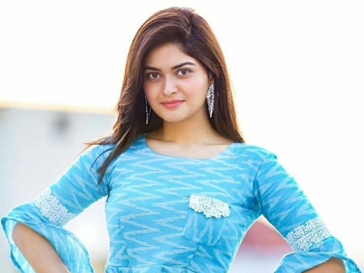 Actress Vaibhavi Shandilya Recent Images.