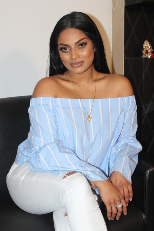 Iruttu Araiyil Murattu Kuthu press meet stills