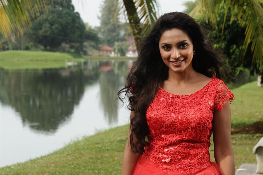 Yali movie stills
