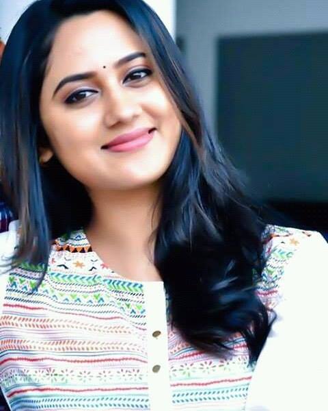 Beautiful Actress Miya George Pics.