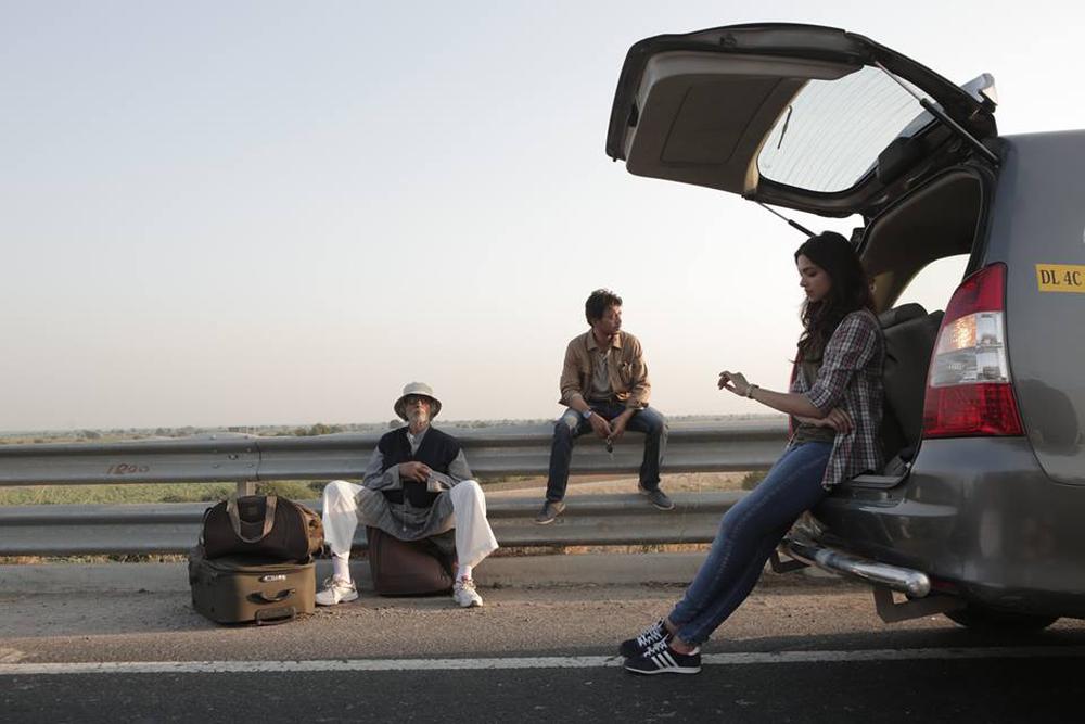 Piku Hindi Movie Stills | Deepika Padukone, Amitabh Bachchan, Irrfan Khan