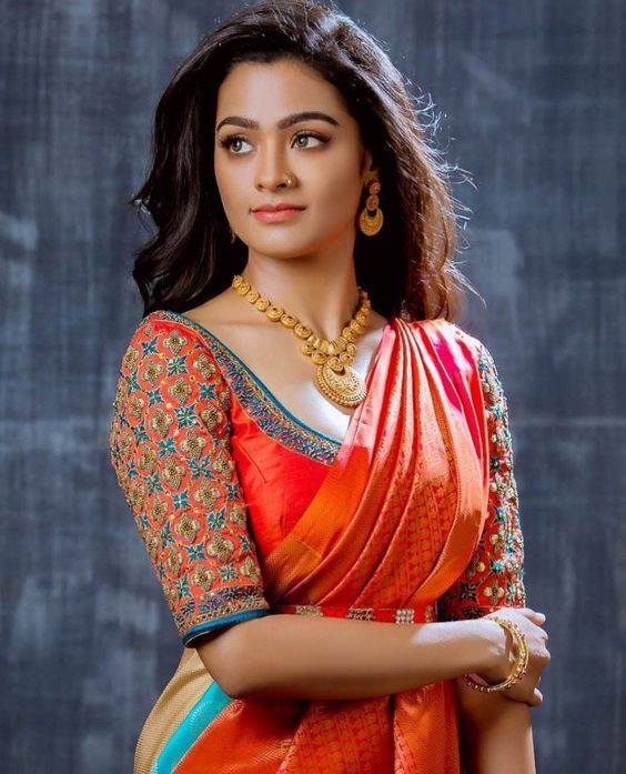 Gayathrie Shankar Nice Pics.