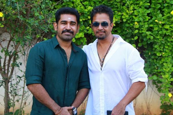Kolaigaran Movie Launch Photos