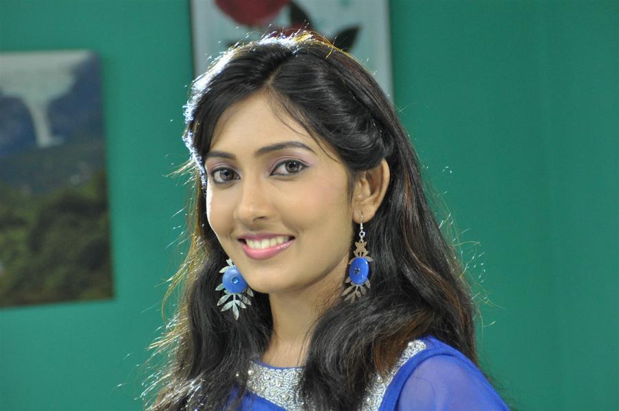 Ennodu Nee Irundhaal Movie Exclusive Photos.