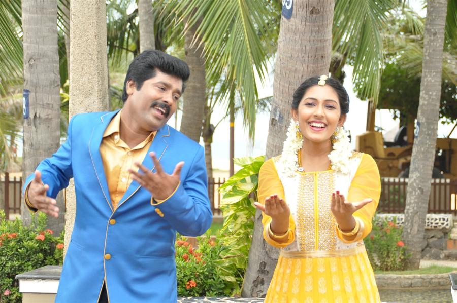 Ennodu Nee Irundhaal Movie Exclusive Photos.