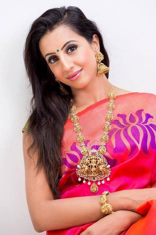 Sanjjanaa Galrani Wonderful Images.