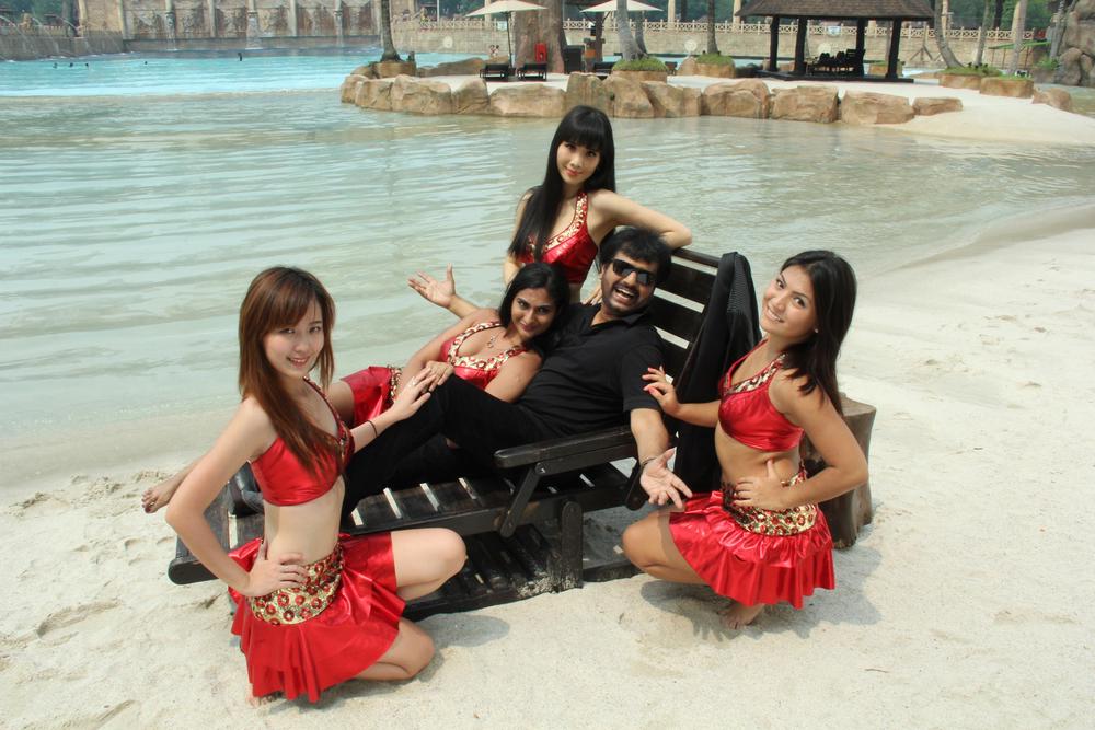Palakkattu Madhavan Movie Stills | Vivek