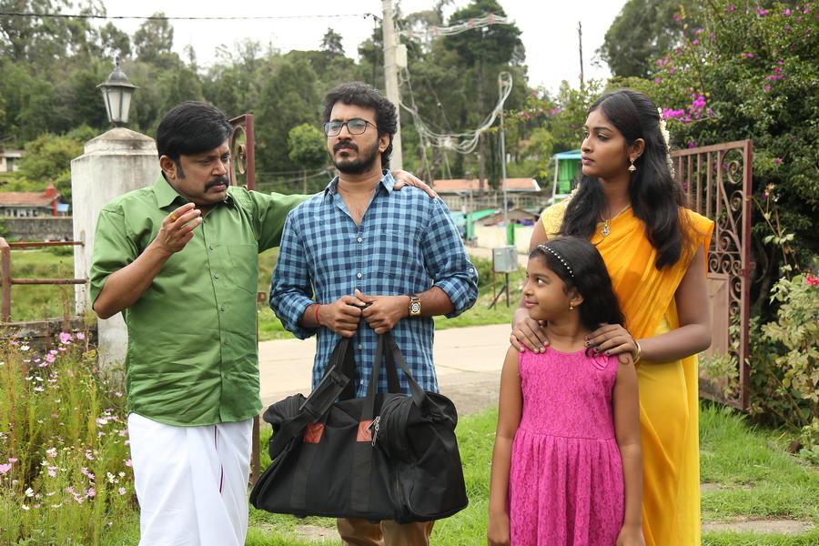 Pathu Second Mutham New Movie Stills.