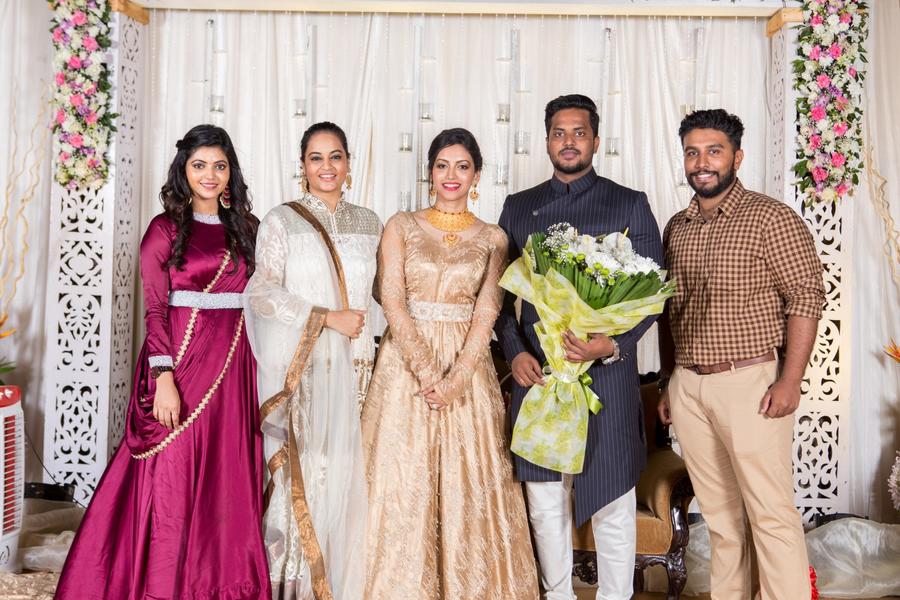 Joy Crizildaa Engagement Photos.