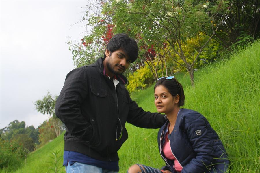 Roja Maaligai New Movie Exclusive Photos.