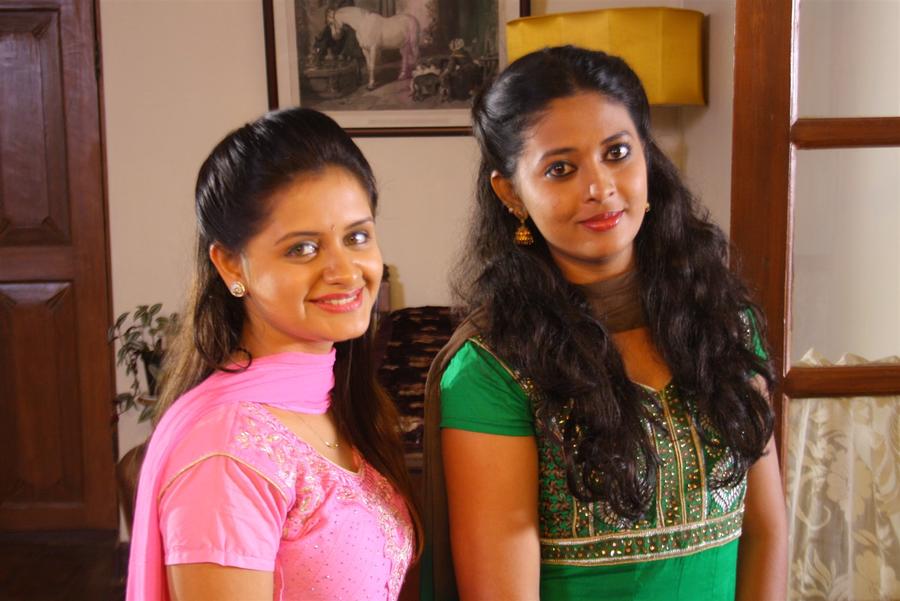 Roja Maaligai New Movie Exclusive Photos.