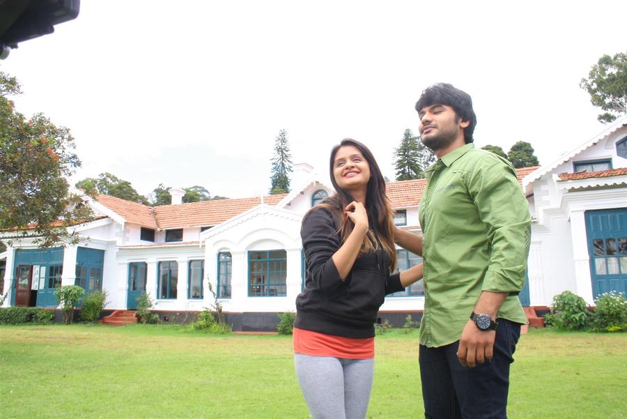 Roja Maaligai New Movie Exclusive Photos.
