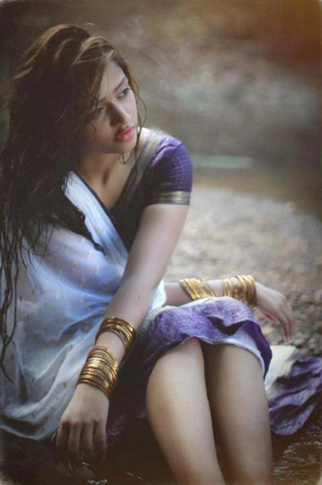 Anaika Soti Sizzling Photos