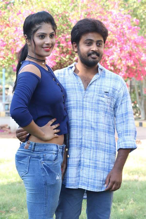 Parthiban Kadhal Press Meet Photos.