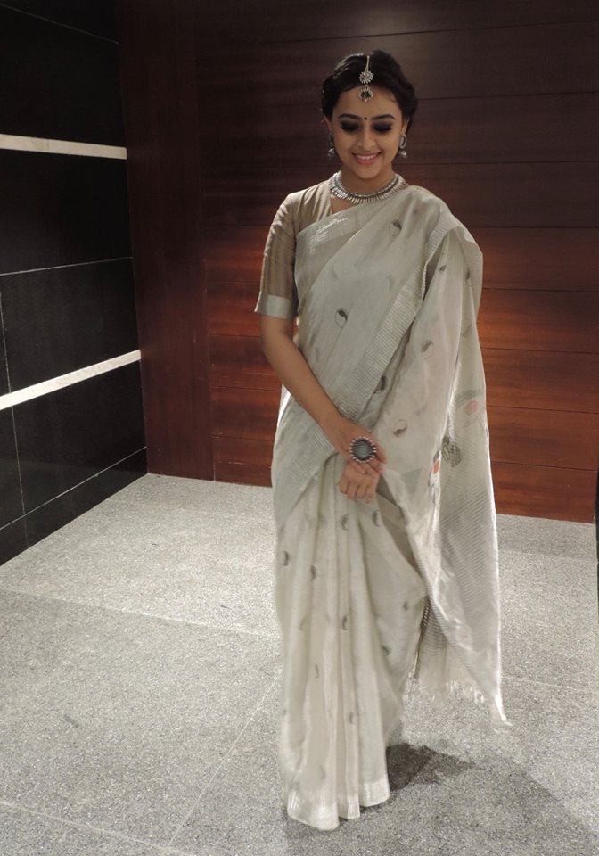 Sri Divya Recent Sizzling Images.