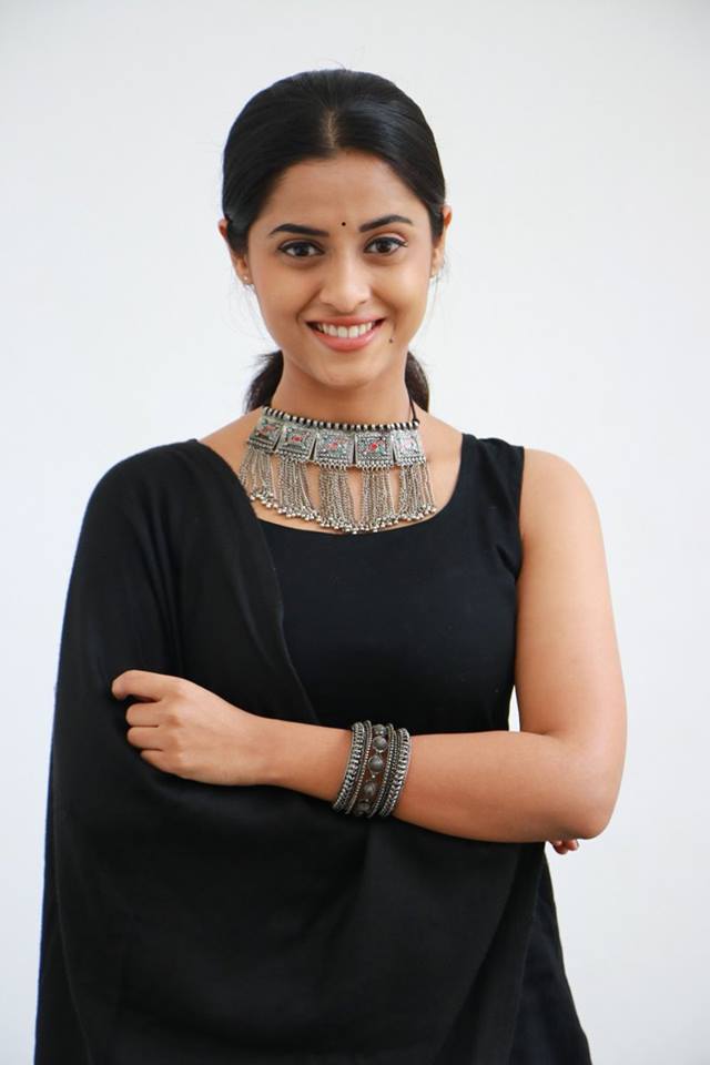 Arthana Binu Sizzling Pics.