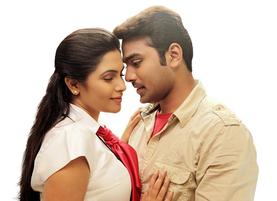 Enga Kaatula Mazhai Latest Stills