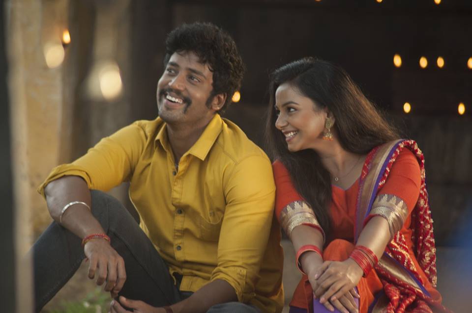 Maniyar Kudumbam Exclusive Images.