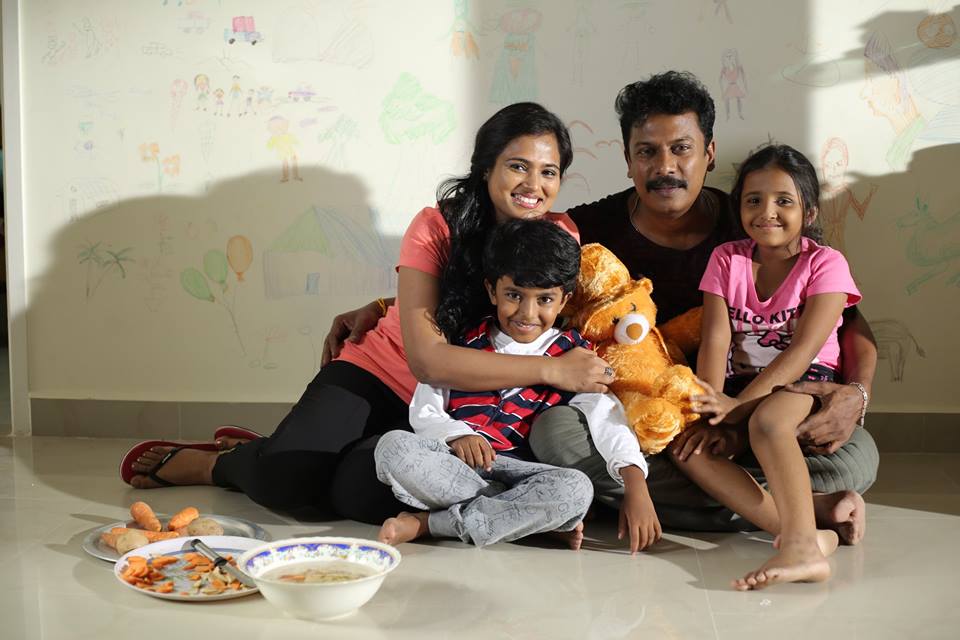Aandevathai movie latest stills.