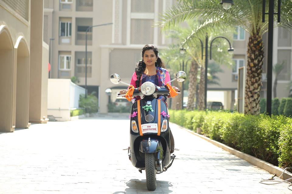 Aandevathai movie latest stills.