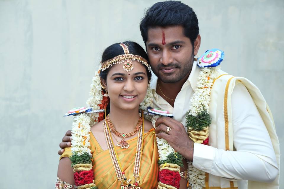 Marainthirunthu Paarkum Marmam Enna Movie Pics.