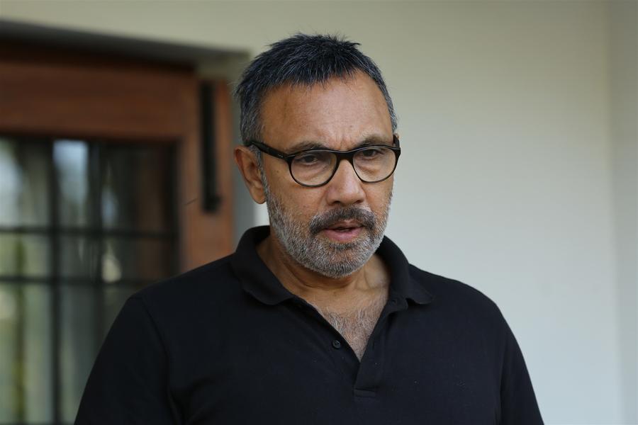 Echarikkai Ithu Manithargal Nadamadum Idam New Pics.