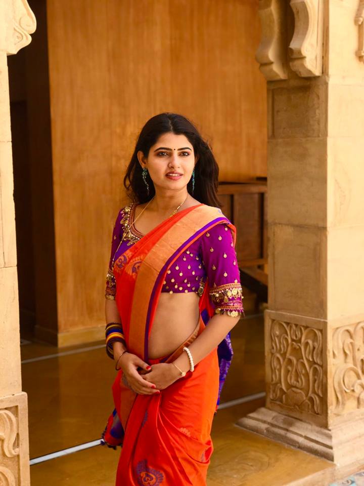 Ashima Narwal Eye Pooping Pics.