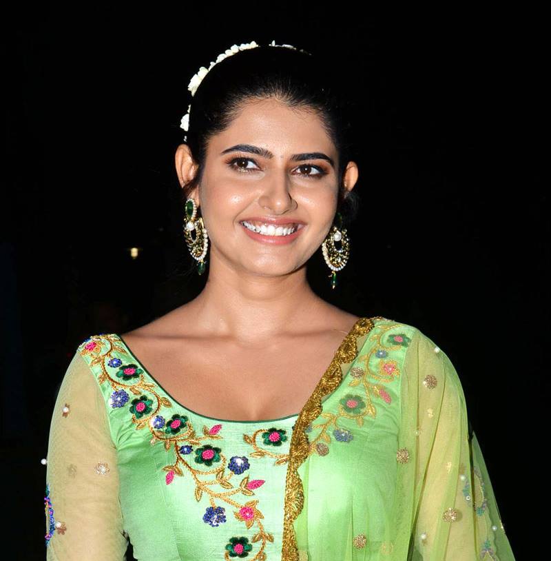 Ashima Narwal Eye Pooping Pics.