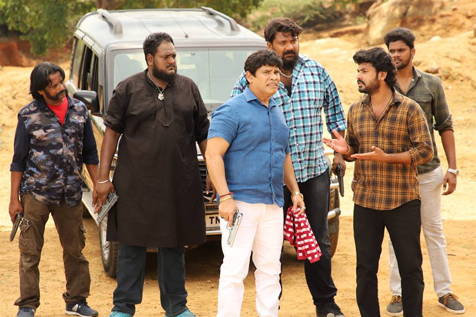 Ivanukku Engaiyo Macham Irukku Exclusive Images.
