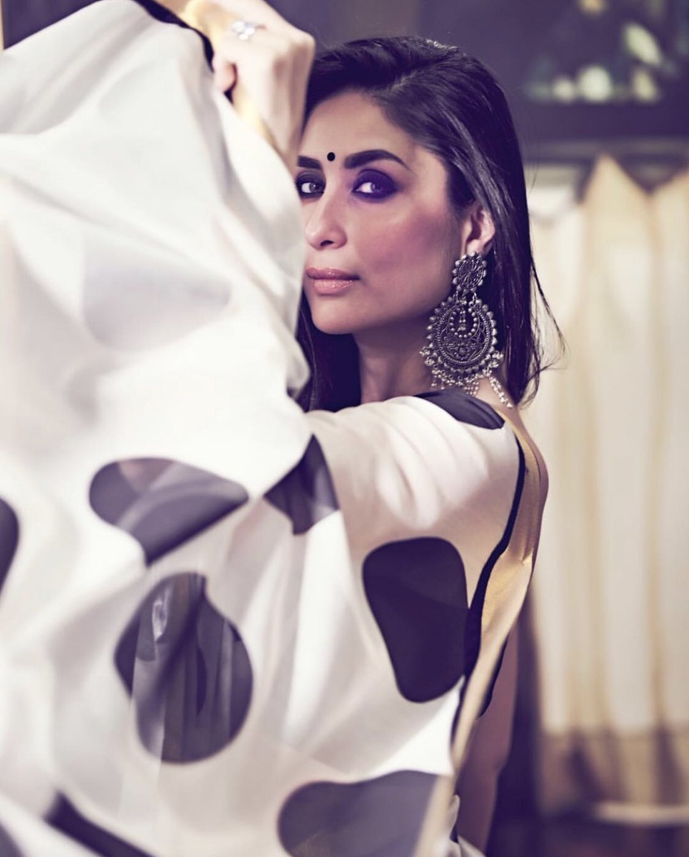 Kareena Kapoor Fresh Pretty Pics.
