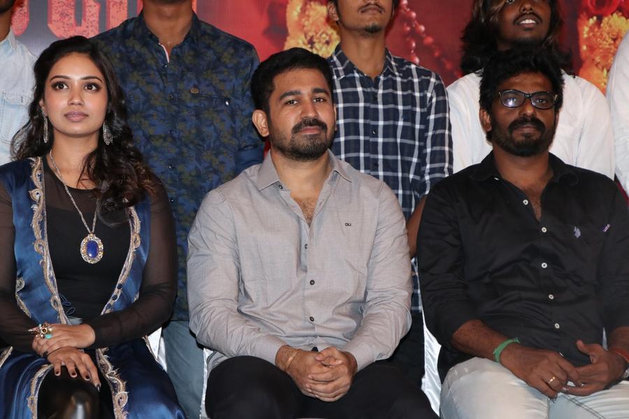 Thimuru Pidichavan Press Meet Photos.