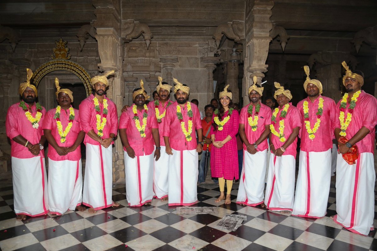 Kombu Vatcha Singamda First Day Shooting Spot Stills.