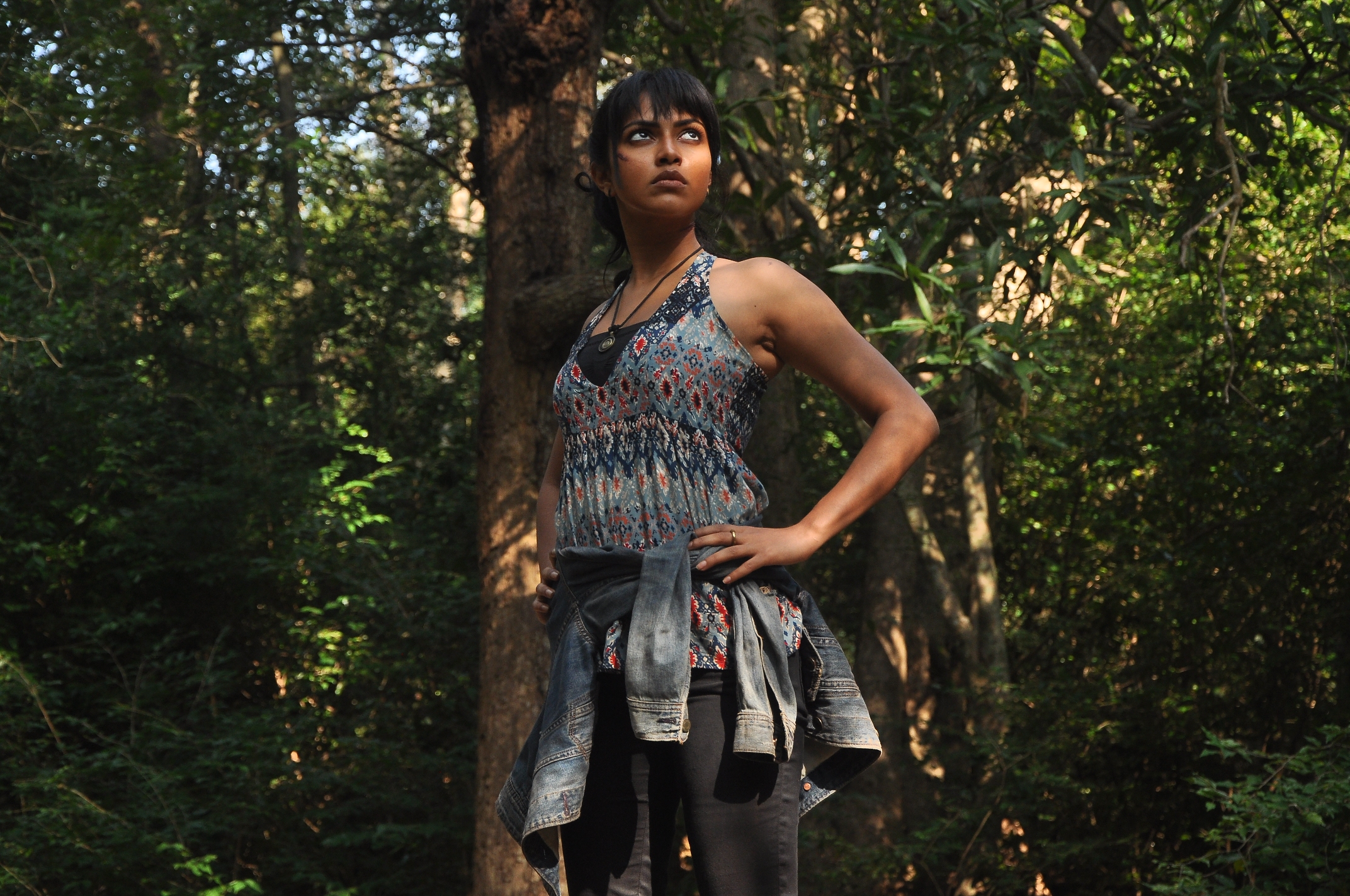 Adho Andha Paravai Pola Stills