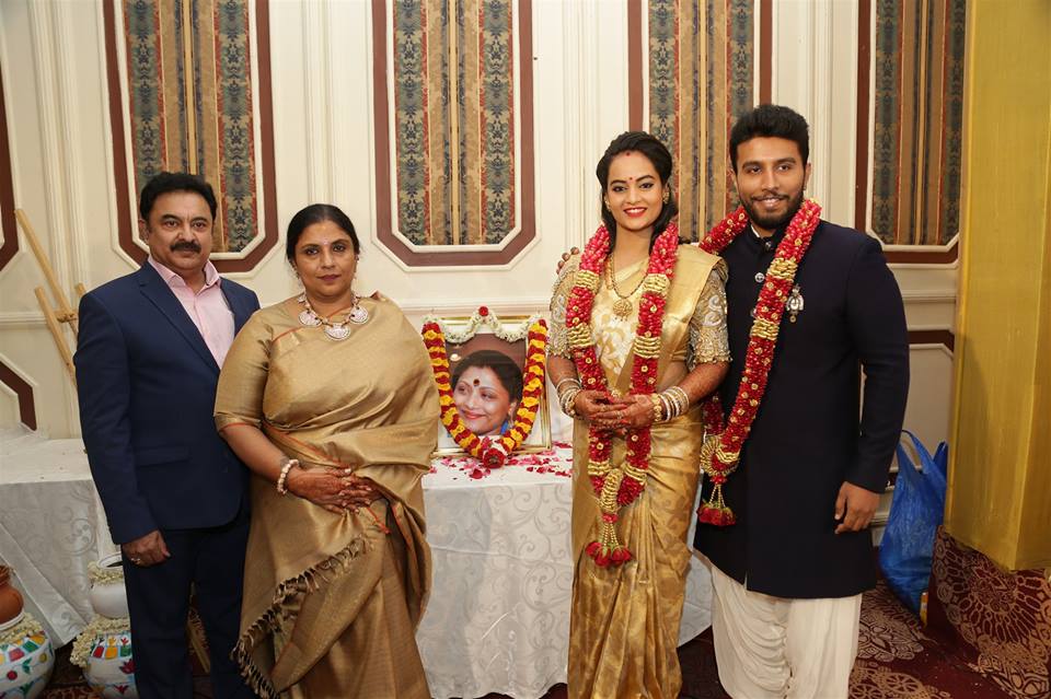 Suja Varunee Sivakumar Wedding Reception Photos