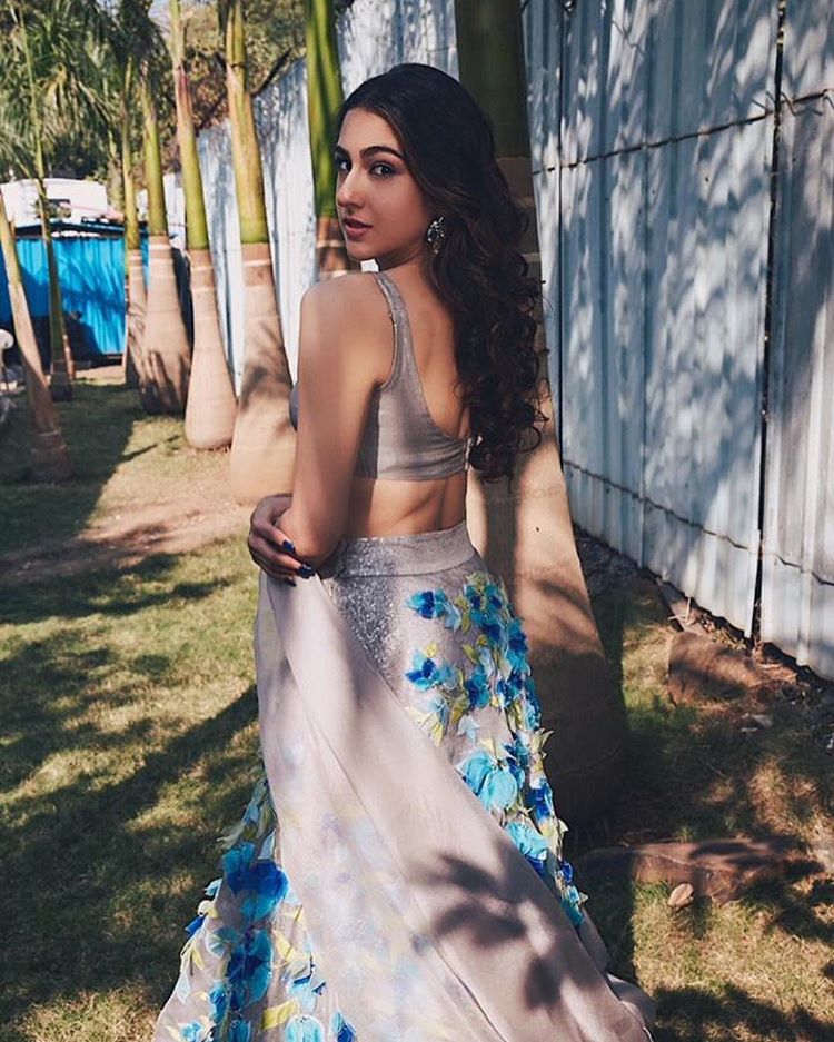 Sara Ali Khan Pretty photos in Kedarnath